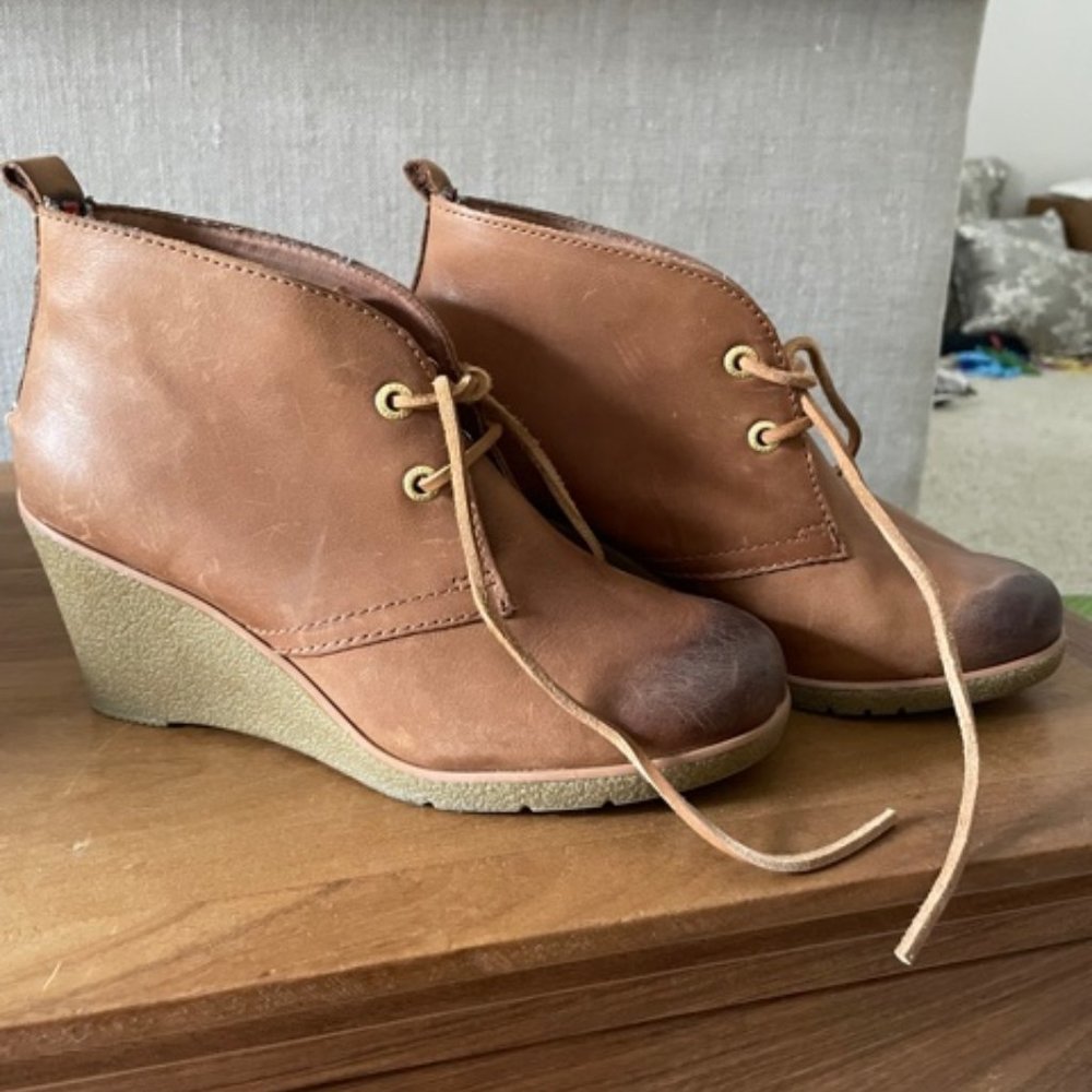 Sperry Booties Size 6/12 - Picture 4 of 11